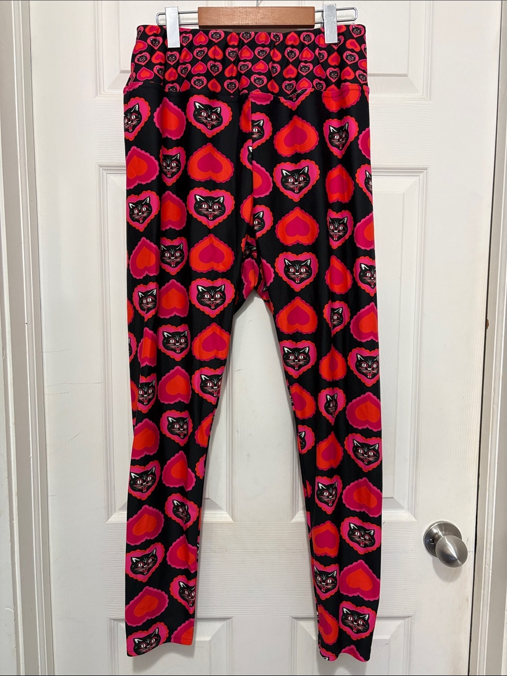 Blackbird Studios Cat and Heart Leggings
